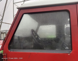 Стекло двери передней левой для Land Rover Defender I (1983—2007)  запчасти бу