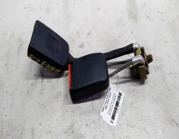 Замок ремня безопасности для Audi 80 B4 (1991—1996)  запчасти бу