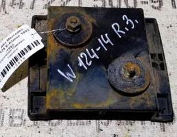 Крепление бампера заднего для Mercedes-Benz E-класс W124/S124/C124/A124 (1984—1997)  запчасти бу