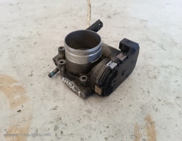 Заслонка дроссельная электрическая для Audi A4 B6 (2000—2006)  запчасти бу