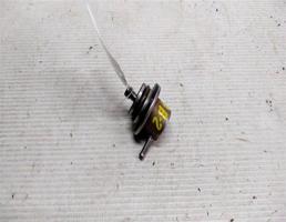 Регулятор давления топлива для Opel Vectra B (1995—2000)  запчасти бу