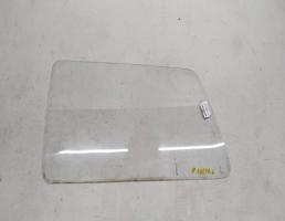 Стекло кузовное глухое левое для Ford Sierra I (1982—1989)  запчасти бу