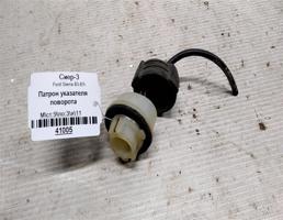 Патрон указателя поворота для Ford Sierra I (1982—1989)  запчасти бу