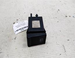 Кнопка обогрева стекла заднего для Audi 100 C4 (1990—1994)  запчасти бу