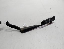 Поводок стеклоочистителя передний левый для Mazda 626 GD (1987—1996)  запчасти бу